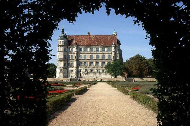 Güstrow Mecklenburg - das Residenzschloss im Renaissance-Stil, zweite Hauptresidenz der Mecklenburger Herzöge im 16. und 17. Jahrhundert