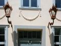 Die Barlach-Stadt Güstrow - der verzierte Eingang des Hauses Kerstingstrasse 2 mit historischen Elementen