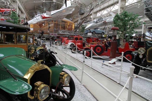 Ein Schwerpunkt  in der Liller Halle ist die erstklassige Feuerwehr-Oldtimer-Ausstellung - Technikmuseum Speyer