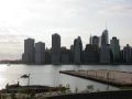 Der Blick von der Brooklyn Heights Promenade über den East River auf die Südspitze von Manhattan - New York City