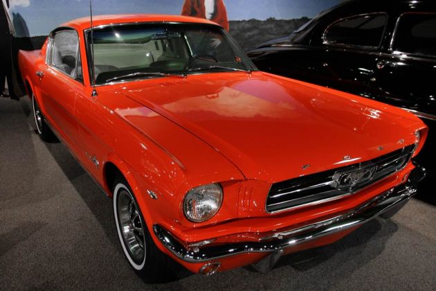 Ford Mustang Fastback 2 + 2 - Baujahr 1965 - Harrah Collection, Reno