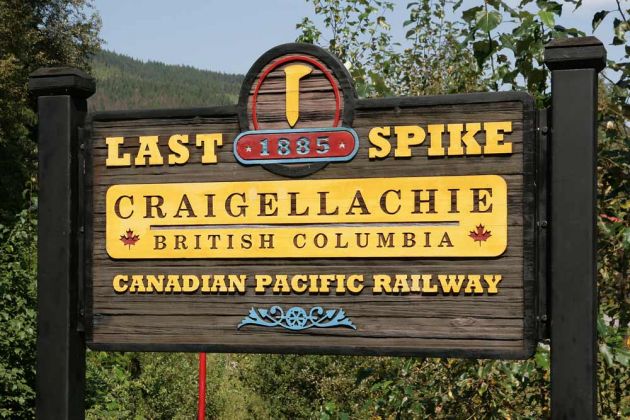 Last Spike in Craigellachie - Gedenkstätte der Canadian Pacific zum Lückenschluss Coast to Coast