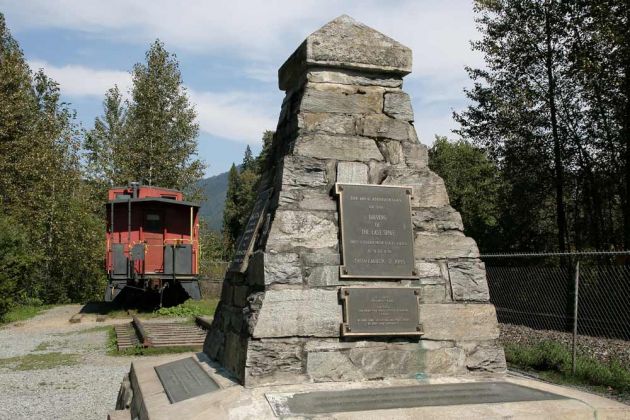 Last Spike in Craigellachie - Gedenkstätte der Canadian Pacific zum Lückenschluss Coast to Coast