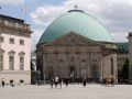 Bundeshauptstadt Berlin - die St. Hedwigs-Kathedrale am Bebel-Platz