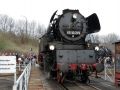 Das Bahnbetriebswerk Dresden-Altstadt - die Dampflokomotive 65 1049-9 auf der Drehscheibe