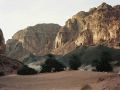 Wüste Sinai, Rastplatz in einer kleinen Oase - drei Tage mit Beduinen und Kamelen unterwegs im Sinai