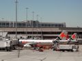 International Airport Melbourne - Airbus A 319 im Doppelpack - Jetstar Airways, Billigtochter von Qantas