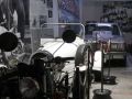 Das Automuseum Nossen - ein Bugatti-Nachbau von AHK vor einem Chevrolet-Oldtimer