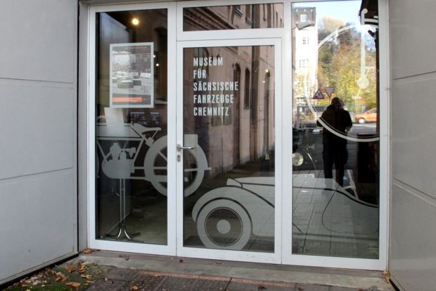 Das Museum für Sächsische Fahrzeuge Chemnitz in den früheren Stern-Garagen - der Eingang