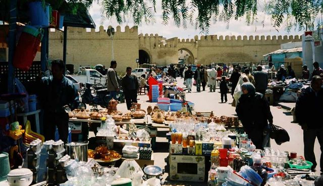 Die Medina von Kairouan - Markt in der Avenue Habib Bourguiba 