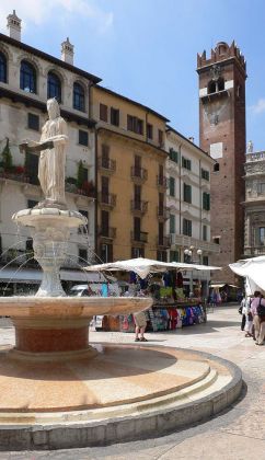Städtereise Verona - Veronas Marktplatz, die Piazza delle Erbe