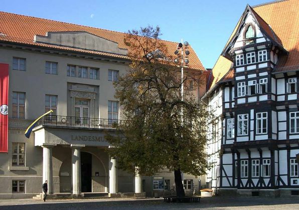 Braunschweigisches Landesmuseum und Hnadwerkskammer am Burgplatz in Braunschweig