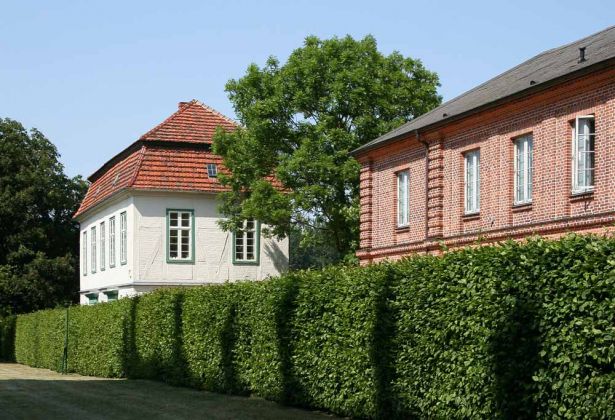 Das Natureum, ehemaliges Fontänenhaus des Schlossparks Ludwigslust an der Schlossfreiheit