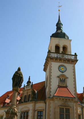 Die Barlach-Stadt Güstrow - der Borwin-Brunnen und das  ehemalige Kaiserliche Postamt am Pferdemarkt
