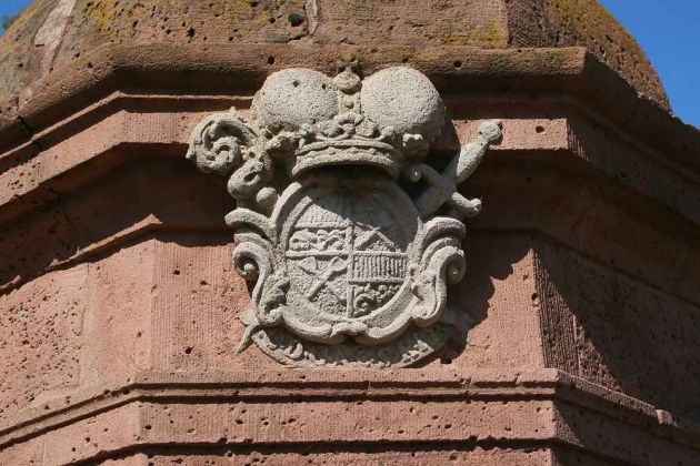 Wappen an einem Wachhäuschen - Schloss und Kloster Corvey bei Höxter an der Weser