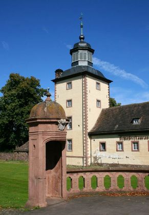Der Nordturm des Schlosses und Klosters Corvey bei Höxter an der Weser