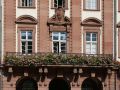 Heidelberg am Neckar - die Rathaus-Fassade mit Balkon