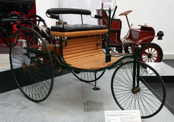 Der Benz Patent Motorwagen von 1886, ein Nachbau - Verkehrsmuseum Dresden