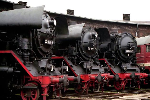 Traditionsbahnbetriebswerk Staßfurt - Dampflokomotiven der Baureihe 44