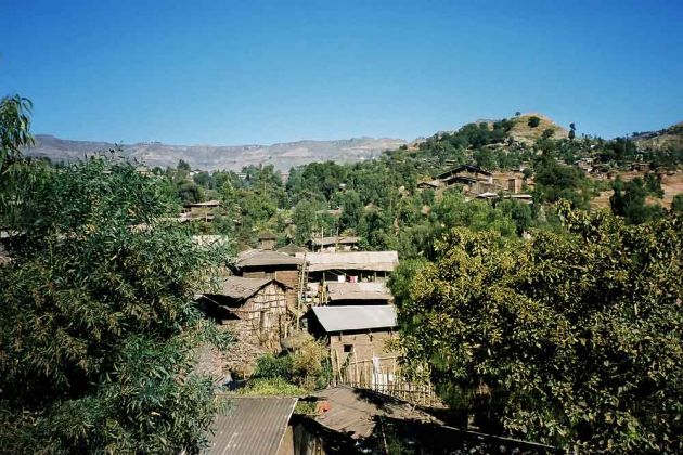 Blick auf Lalibela in den Bergen von Lasta, Äthiopien