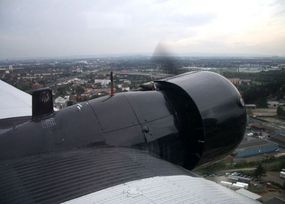 Junkers JU 52 D-AQUI der Deutschen Lufthansa Berlin Stiftung - Rundflug Hannover