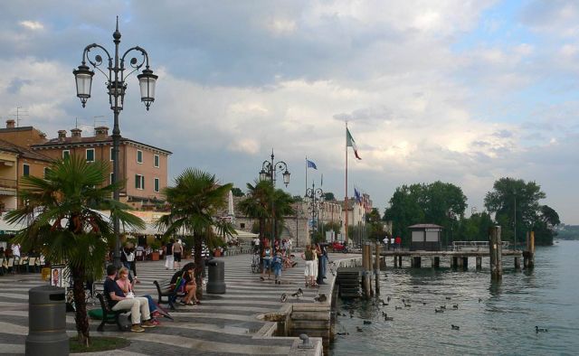 Lazise am Gardasee - Uferpromenade Lungolago Marconi