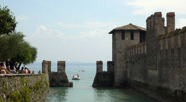 Sirmione am Gardasee - historischer Hafen