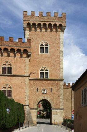 Urlaub in der Toskana - Bolgheri - dasTor zum Ort und zum Castello di Bologheri