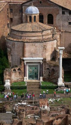 Tempel des Divus Romulus - Forum Romanum, Rom