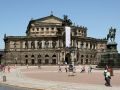 Der Theaterplatz mit Semperoper und König Johann Denkmal - Dresden