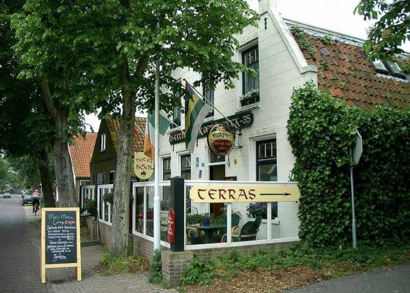 Urlaub Insel Terschelling Niederlande - Irish Pub in Hoorn