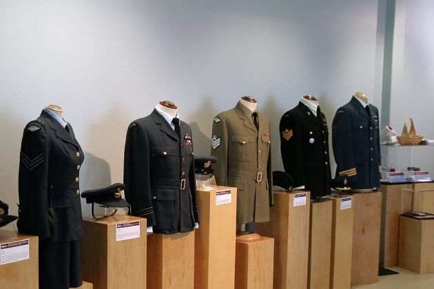 Uniformen der kanadischen Luftwaffe, Air Force Museum - Trenton, Canada