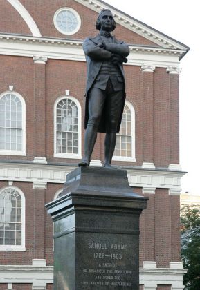 Sam Adams Statue, Downtown Boston - Massachussetts