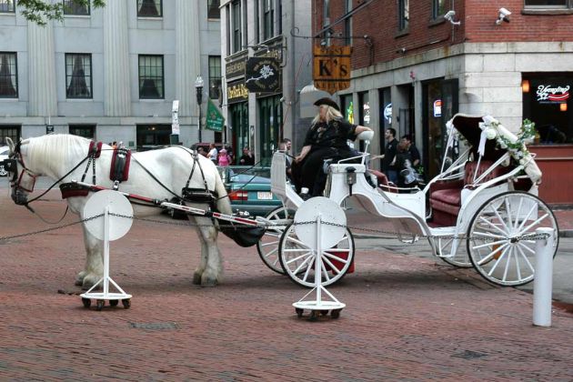 Kutsche in der Commercial Street, Downtown Boston - Massachussetts
