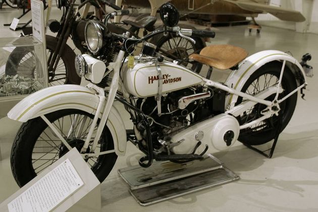 Motorrad Oldtimer - Harley-Davidson Model V 