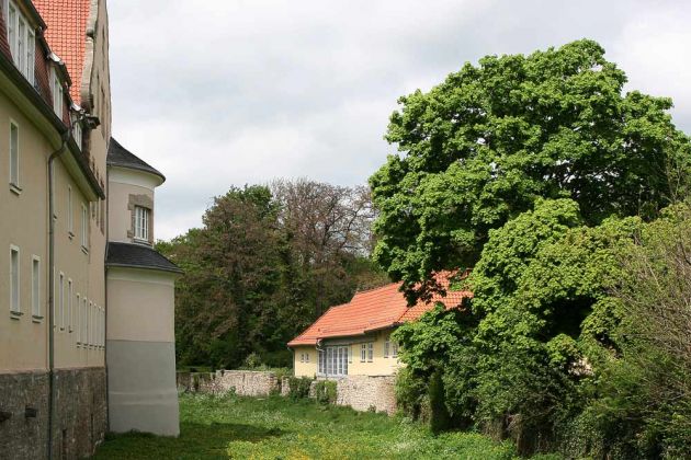 An der Vorburg, dem heutigen Landratsamt des Ilm-Kreises und das Gärtnerhaus - Arnstadt 