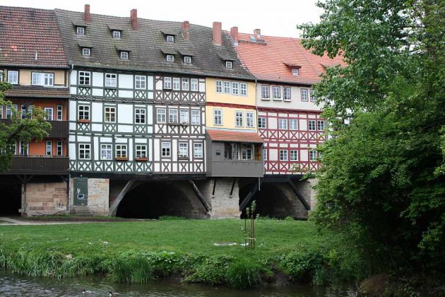 Die Krämerbrücke über die Gera in Erfurt - die Landeshauptstadt von Thüringen