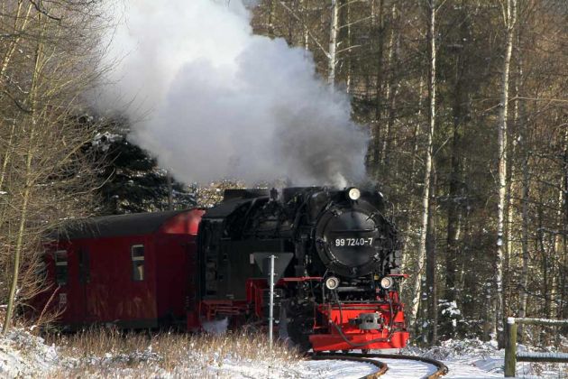 Harzer Schmalspur Bahnen - Dampfzug der Selketalbahn vor dem Haltepunkt Sternhaus Haferfeld