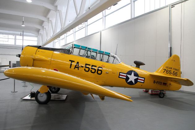 Flugzeugmuseum Hangar 10 Usedom - North Amarican AT-6A Harvard Mk. II