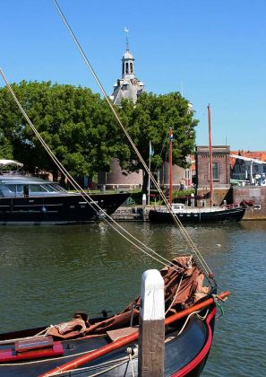 Oude Haven - der alte Hafen von Enkhuizen am Ijsselmeer 