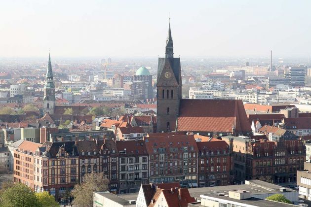 Stadtereise Hannover - Kreuzkirche, Anzeiger-Hochhaus und Marktkirche