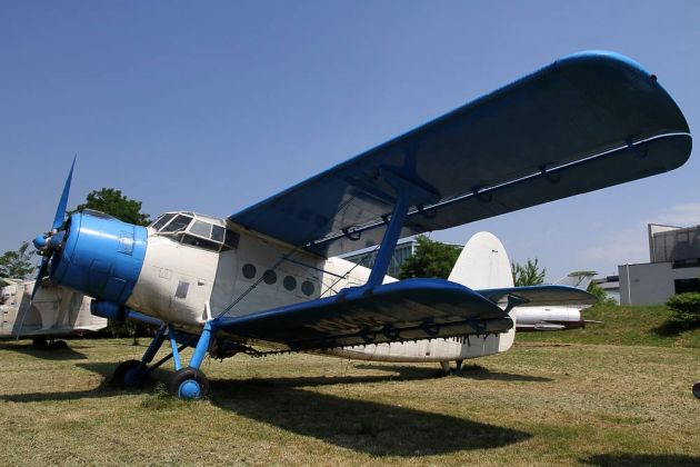 Doppeldecker Antonov AN-2 - Muzeum Lotnictwa Polskiego - Nationales Luftfahrtmuseum Krakau, Polen