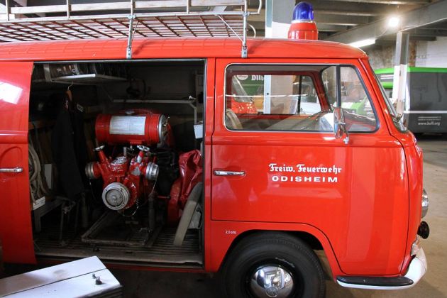 Feuerwehr-Einsatzfahrzeug - Volkswagen Transporter T 2 - Bullimuseum, Hessisch Oldendorf 