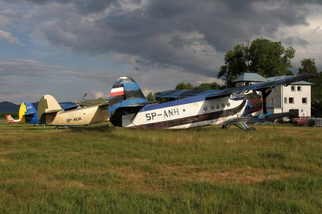 Flugplatz Jelenia Gora - Antonov AN-2