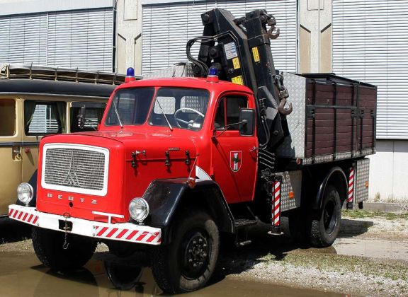 Magirus-Deutz Kranwagen, gesehen am Technorama in Kärnten, Österreich - Feuerwehr-Oldtimer