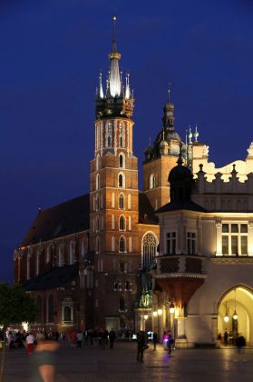 Marienkirche, Bazylika Mariacka in Krakau - Rynek Główny, der Marktplatz