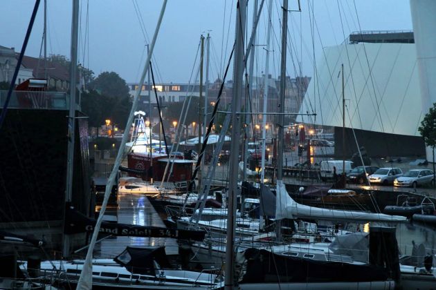 Hansestadt Stralsund - die 'Blaue Stunde' am Badenkanal 
