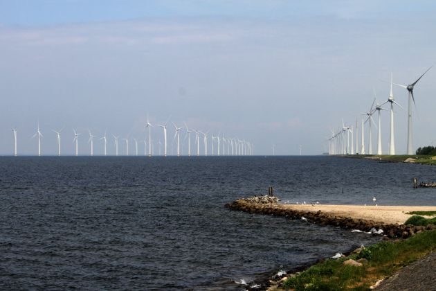 Urk am Ijsselmeer - Windpark im Ijsselmeer