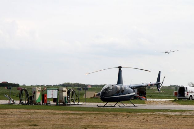 Flugplatz Texel - Robinson R44 Raven II