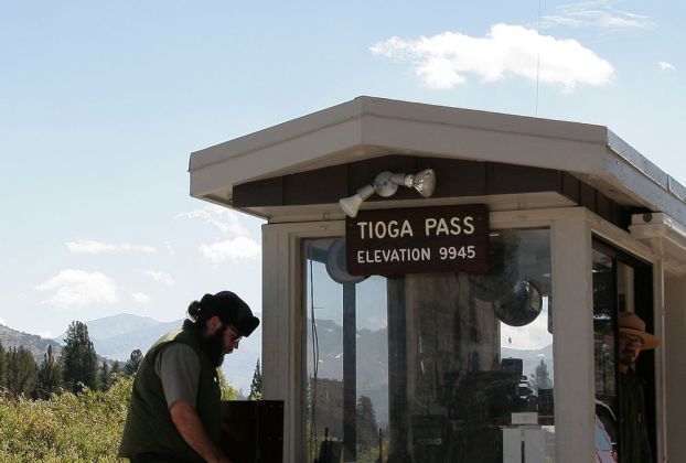Tioga Pass in 3.031 m Höhe - Eingang zum Yosemite National Park